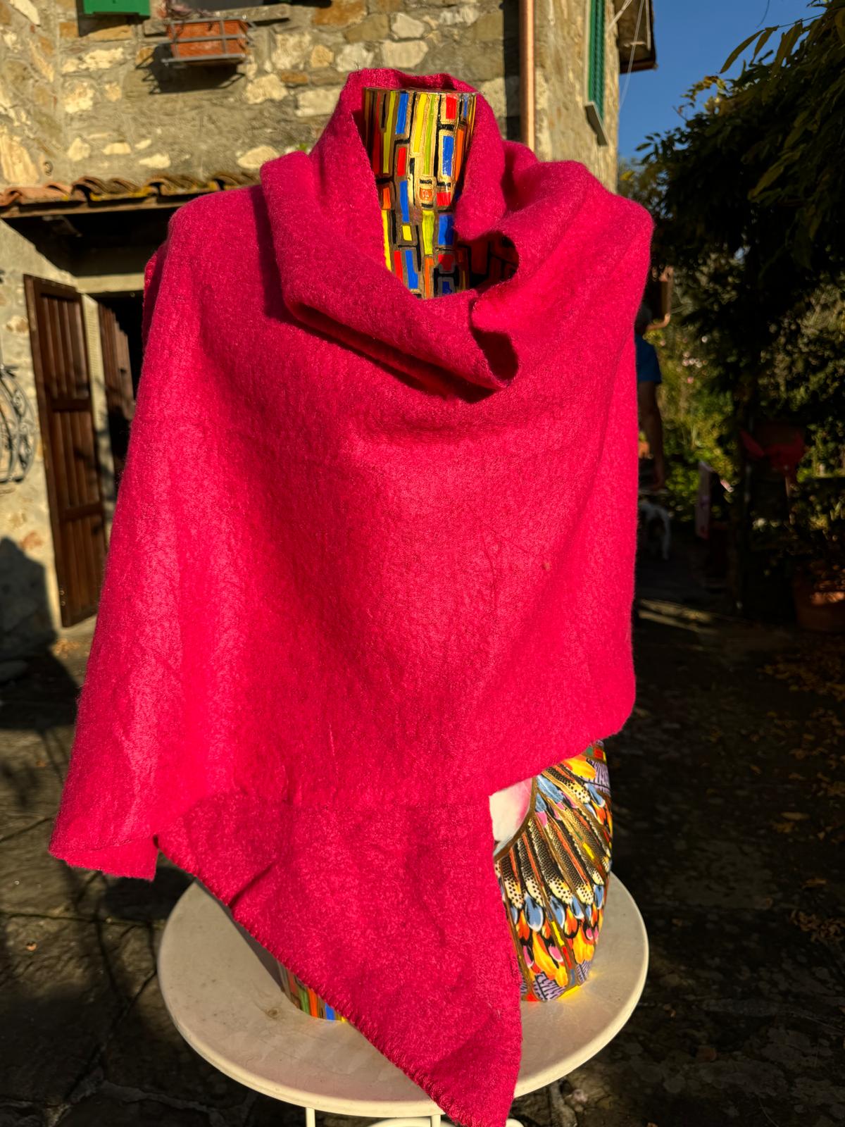 Elegant French Wool Shawl – Ultra-Soft and Lightweight Winter Wrap