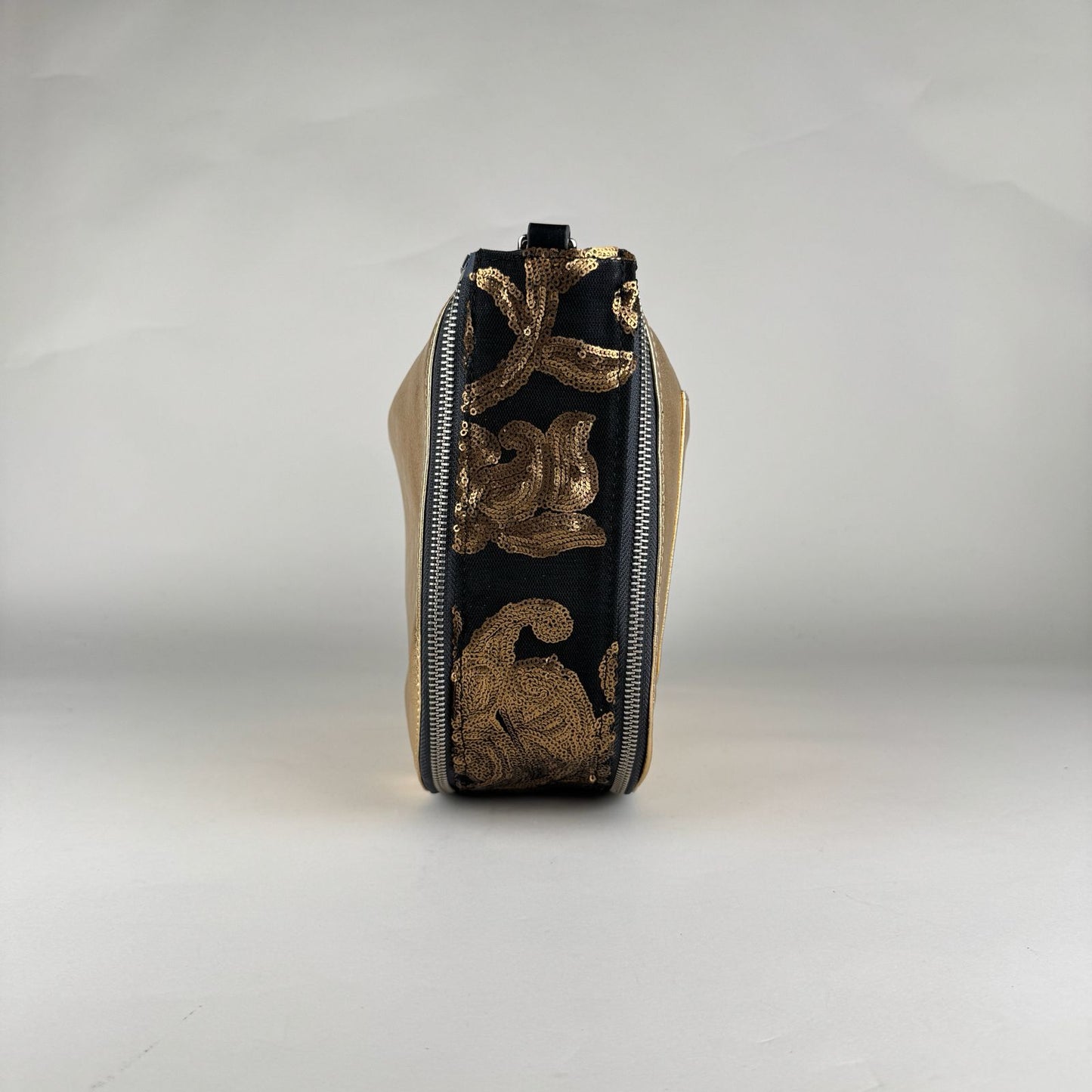 Joy Merveilleuse – A Spectacular Black & Gold Reversible Bag