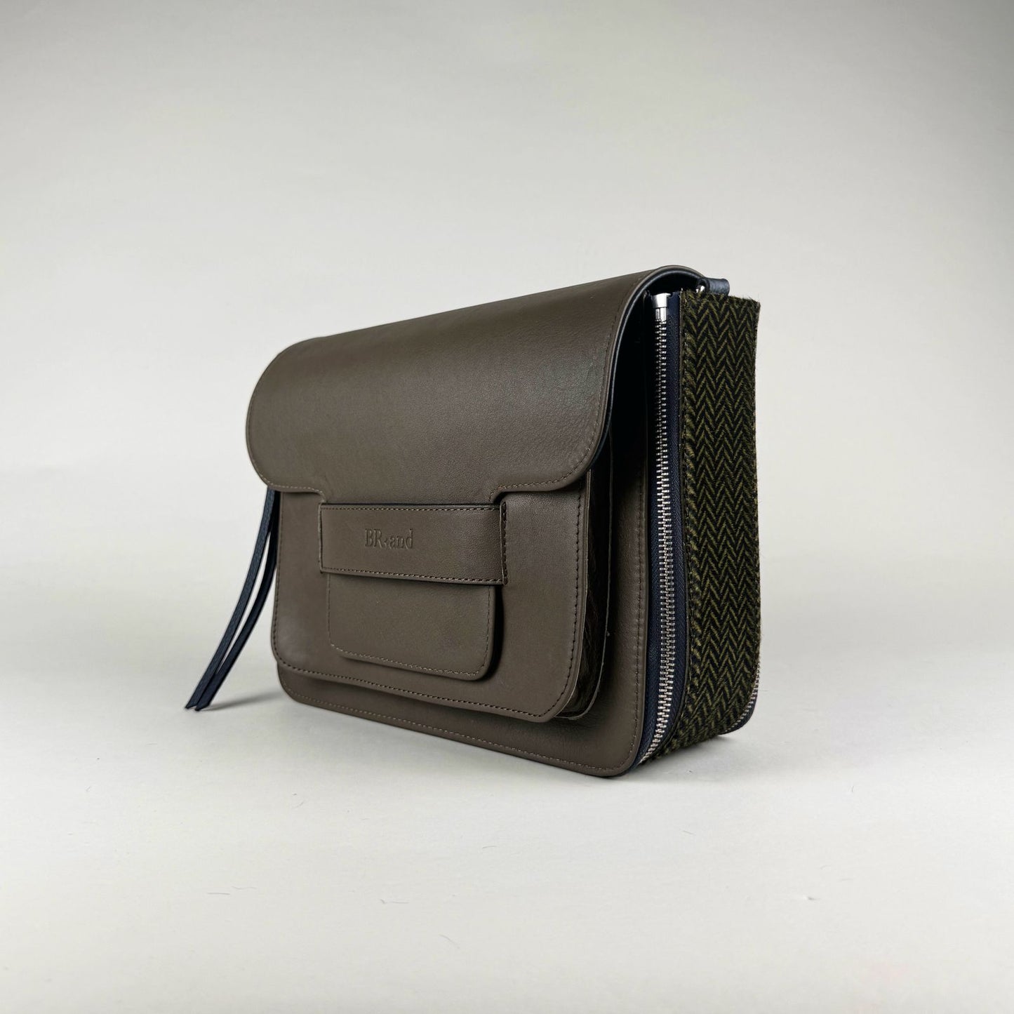 Nina Muschio – A Stunning, Reversible Classic
