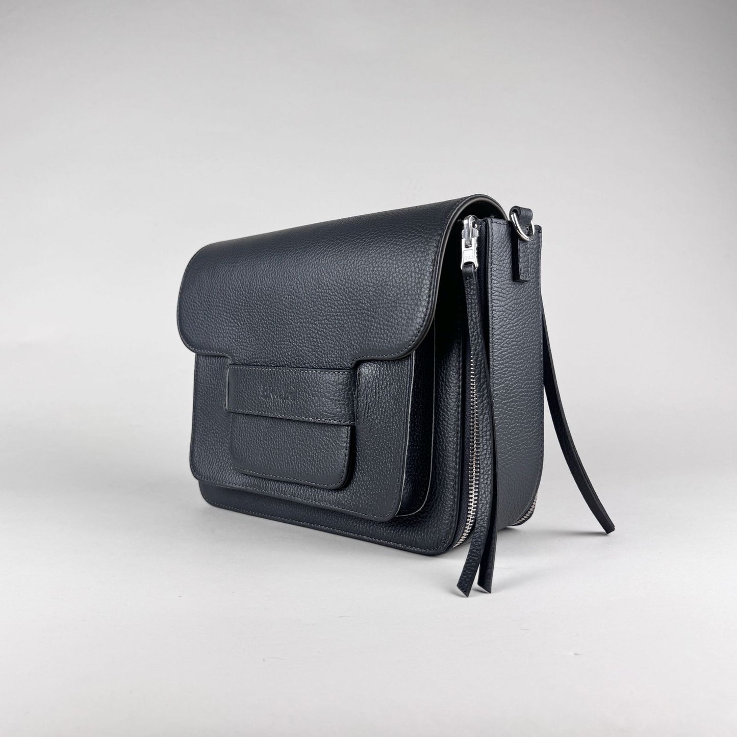 Nina Muschio – A Stunning, Reversible Classic