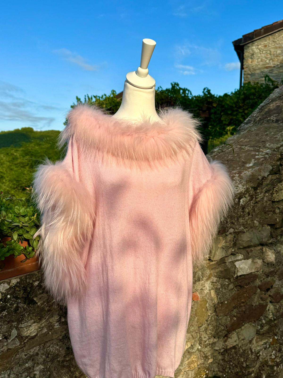 Super Soft Wool Cashmere Poncho Style Tops with Real Fur Trim