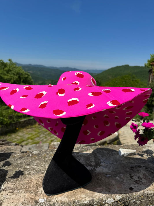 Silk Summer Twist – Fuchsia Travel-Friendly Raffia Hat